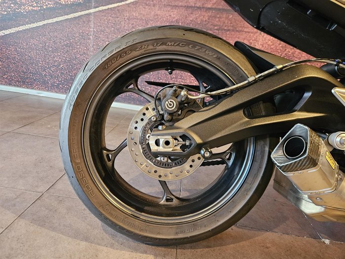 2018 Triumph Street Triple S 660 LAMS Street Triple Black