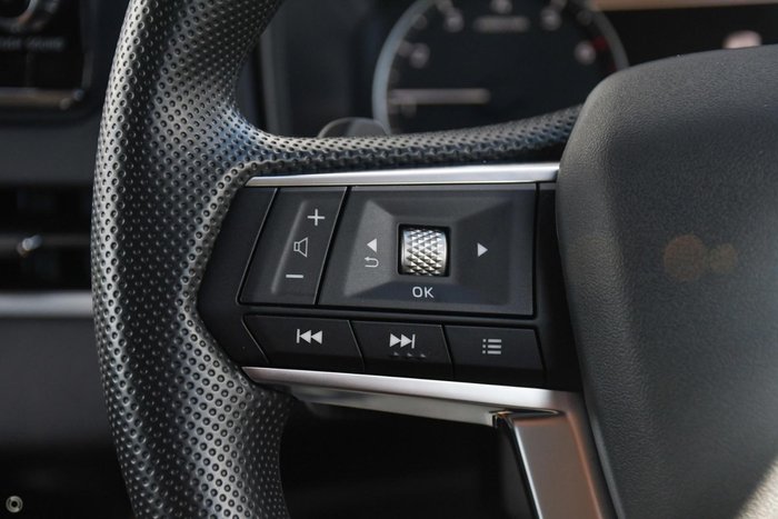 2025 Mitsubishi Outlander ES ZM MY24 Sterling Silver