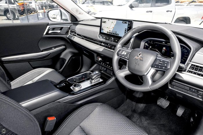 2025 Mitsubishi Outlander ES ZM MY25 Sterling Silver