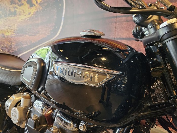 2018 Triumph Bonneville T120 Bonneville Black