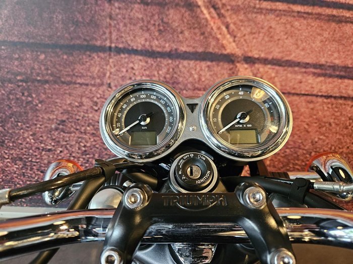 2018 Triumph Bonneville T120 Bonneville Black