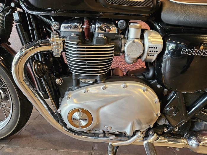 2018 Triumph Bonneville T120 Bonneville Black