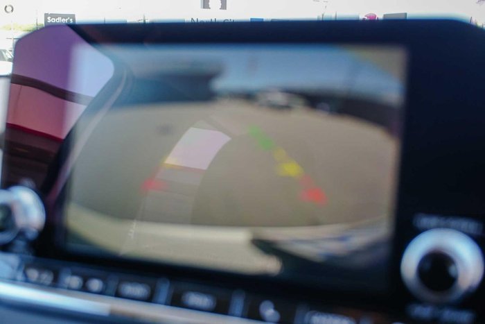 2025 Mitsubishi Outlander ES