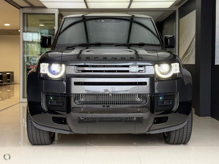 2024 Land Rover Defender 110 P400e X-Dynamic HSE