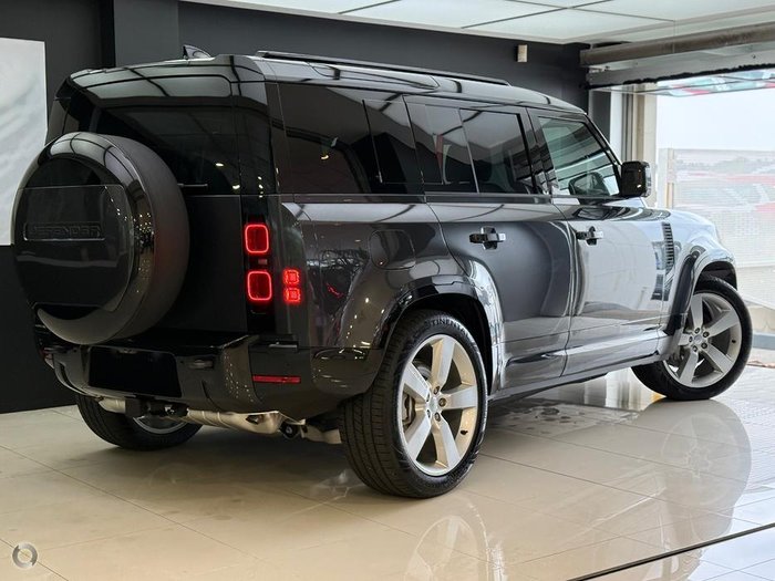 2024 Land Rover Defender 110 P400e X-Dynamic HSE