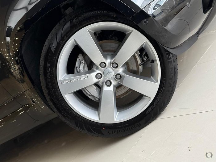 2024 Land Rover Defender 110 P400e X-Dynamic HSE