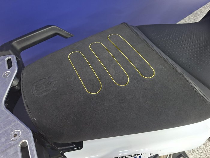 2023 Husqvarna Norden 901 Expedition