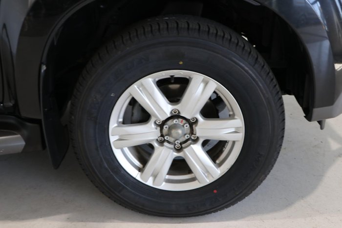 2014 Isuzu MU-X LS-T