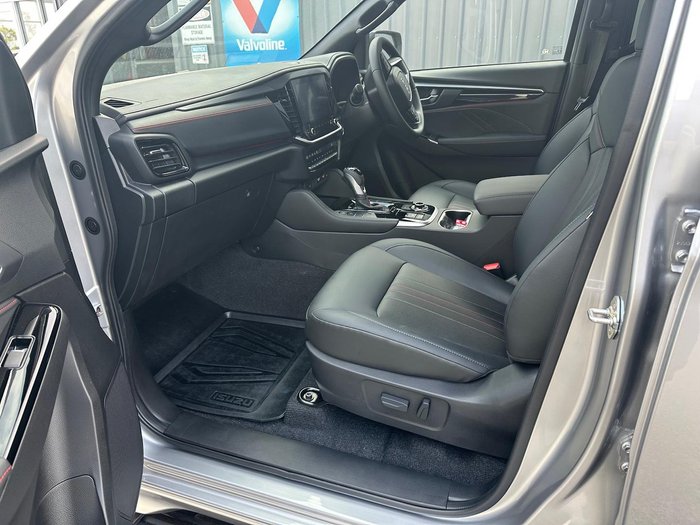 2025 Isuzu MU-X X-TERRAIN