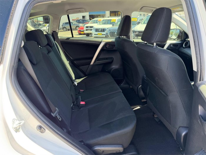 2014 TOYOTA RAV4 GX (4x4)