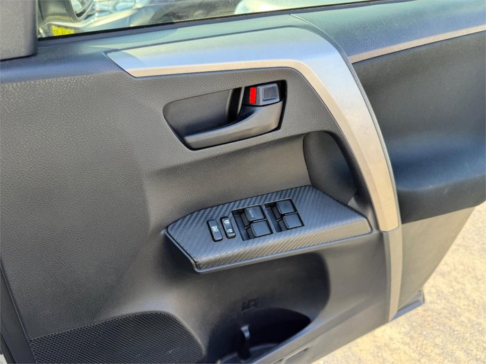 2014 TOYOTA RAV4 GX (4x4)