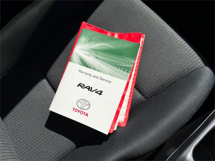 2014 TOYOTA RAV4 GX (4x4)