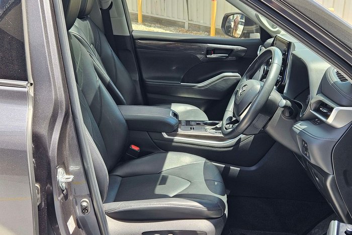 2022 Toyota Kluger Grande