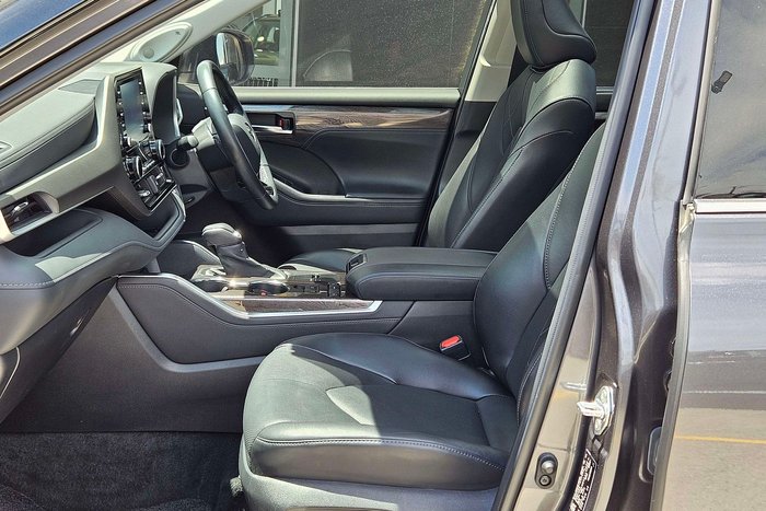 2022 Toyota Kluger Grande