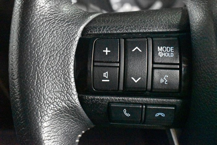 2020 Toyota Hilux SR5