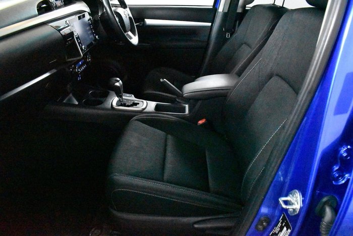 2020 Toyota Hilux SR5