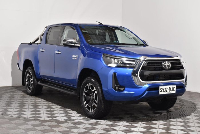 2020 Toyota Hilux SR5