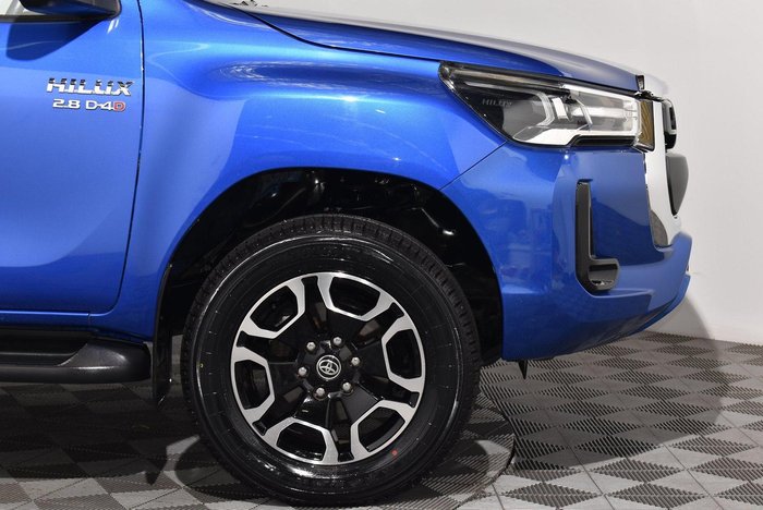 2020 Toyota Hilux SR5