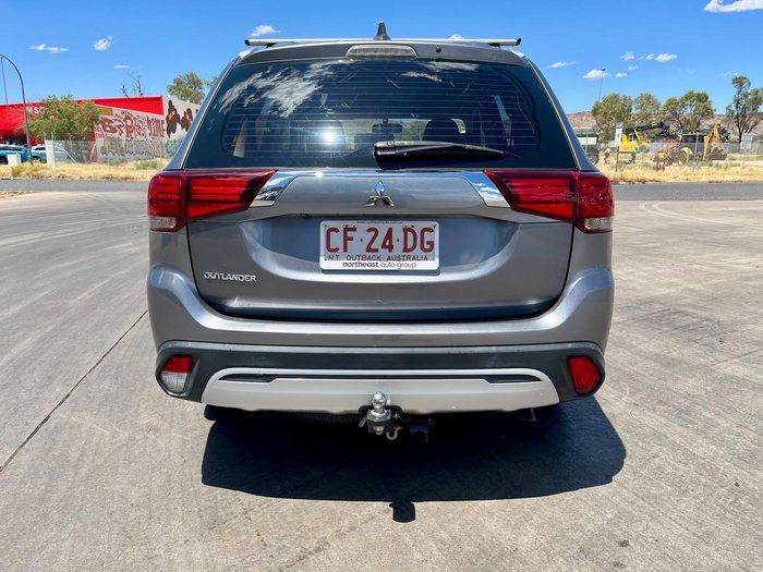 2018 Mitsubishi Outlander ES