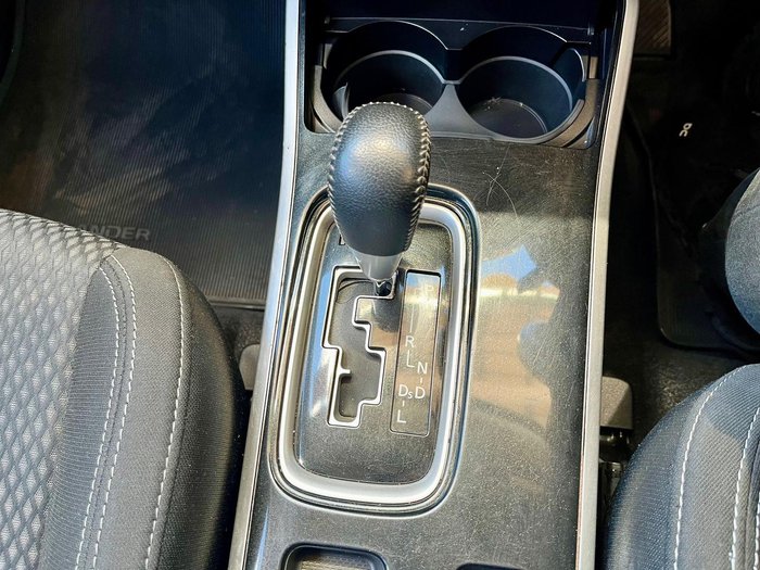 2018 Mitsubishi Outlander ES