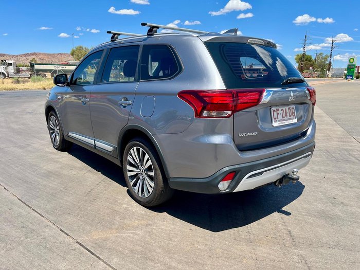 2018 Mitsubishi Outlander ES