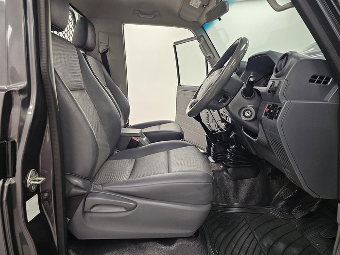 2017 Toyota Landcruiser GX VDJ79R 4X4 Dual Range Graphite