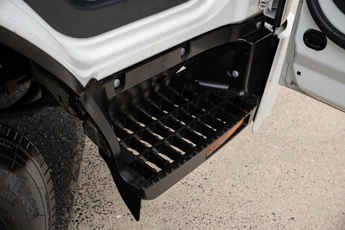 2023 Isuzu N Series NNR 45-150