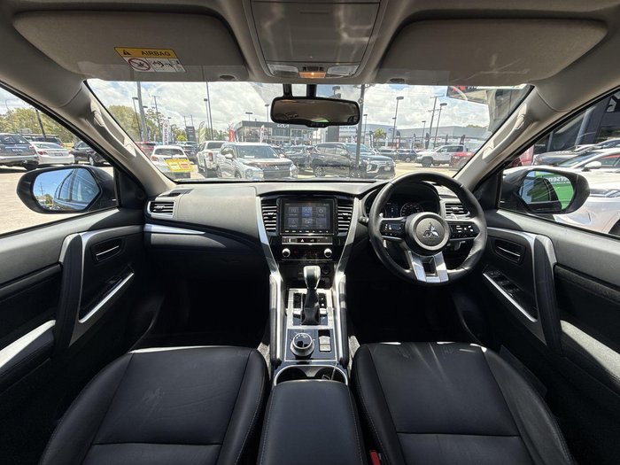 2024 Mitsubishi Pajero Sport GLS