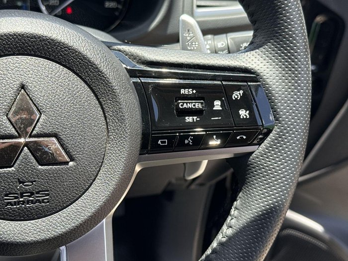 2024 Mitsubishi Pajero Sport GLS