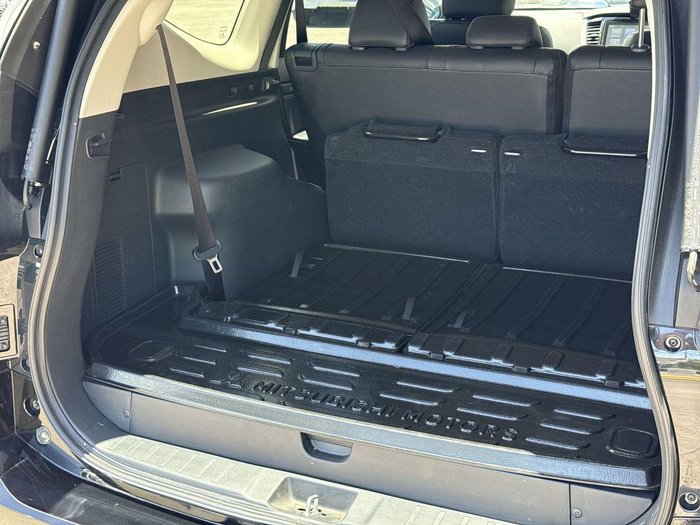 2024 Mitsubishi Pajero Sport GLS