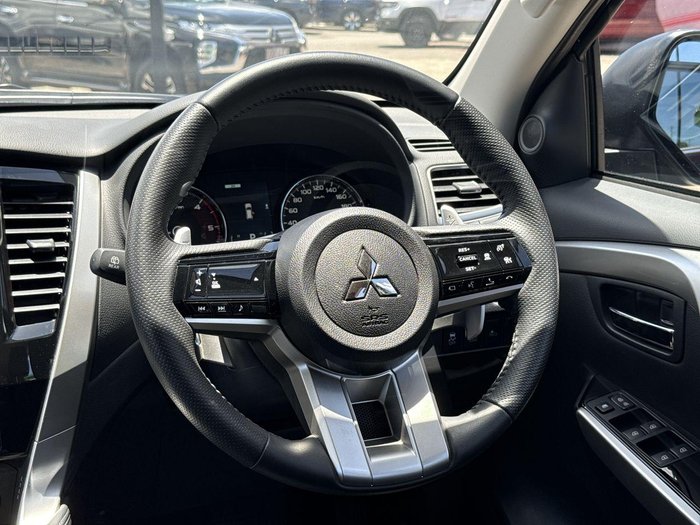 2024 Mitsubishi Pajero Sport GLS