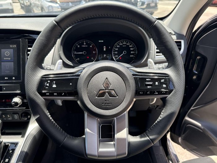 2024 Mitsubishi Pajero Sport GLS