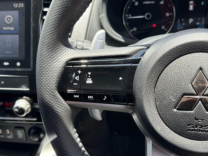 2024 Mitsubishi Pajero Sport GLS