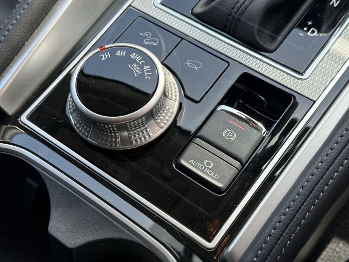 2024 Mitsubishi Pajero Sport GLS