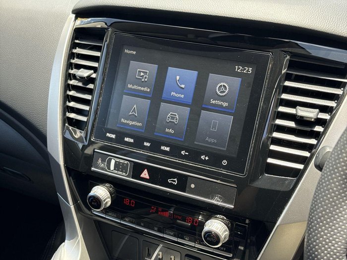 2024 Mitsubishi Pajero Sport GLS