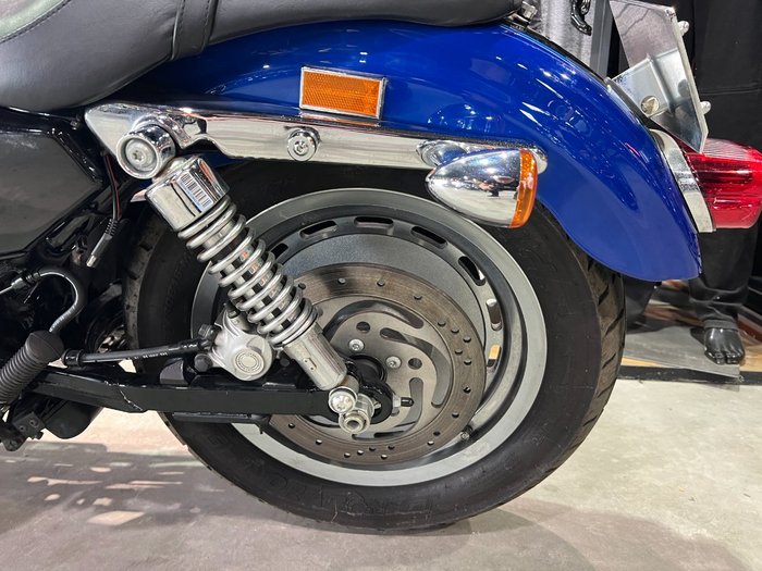 2008 Harley-davidson XL1200C SPORTSTER CUSTOM Blue/Black