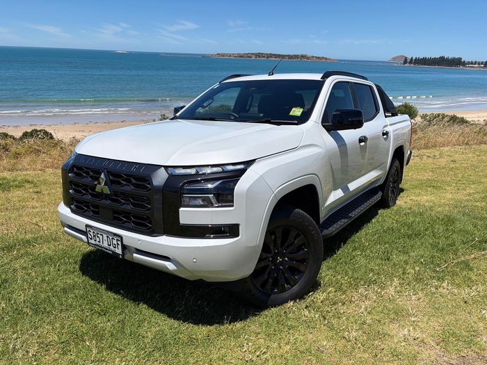 2024 Mitsubishi Triton GSR
