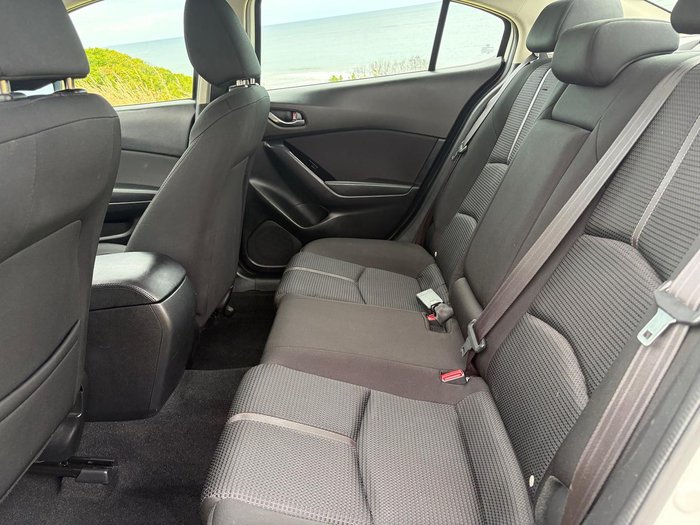 2018 Mazda 3 Maxx Sport