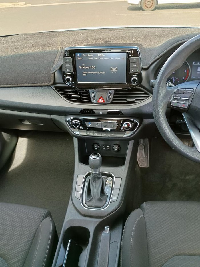 2017 Hyundai i30 Active PD MY18 Platinum Silver