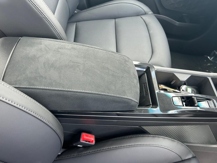 2025 KGM Musso EV 2WD Black Edge