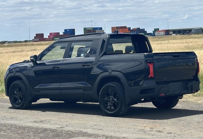 2025 KGM Musso EV 2WD Black Edge