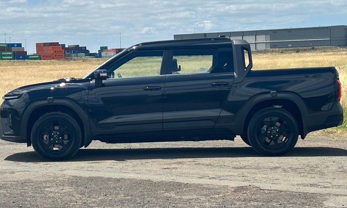 2025 KGM Musso EV 2WD Black Edge