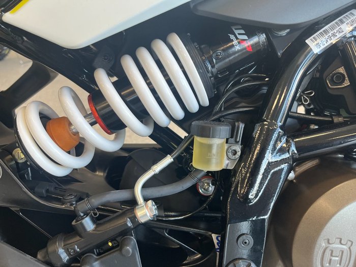 2022 HUSQVARNA VITPILEN 401