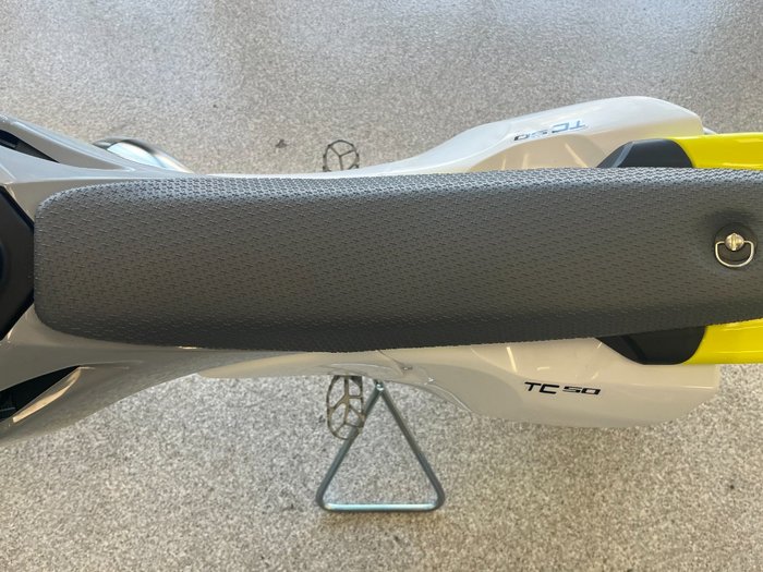 2026 HUSQVARNA TC65 WHITE