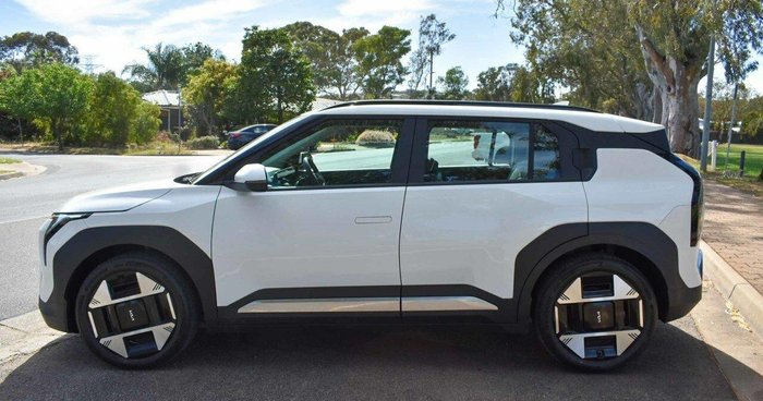 2024 Kia EV3 Earth Long Range