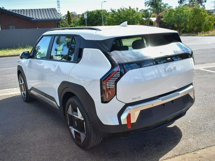 2024 Kia EV3 Earth Long Range