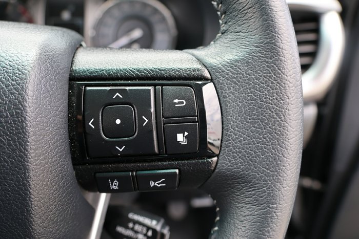 2022 Toyota Hilux SR5