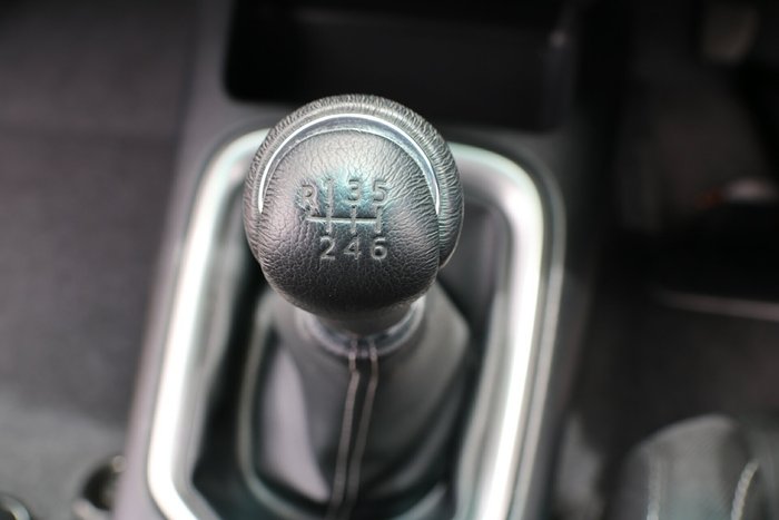 2022 Toyota Hilux SR5