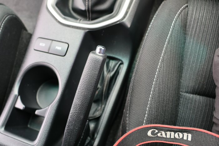 2022 Toyota Hilux SR5