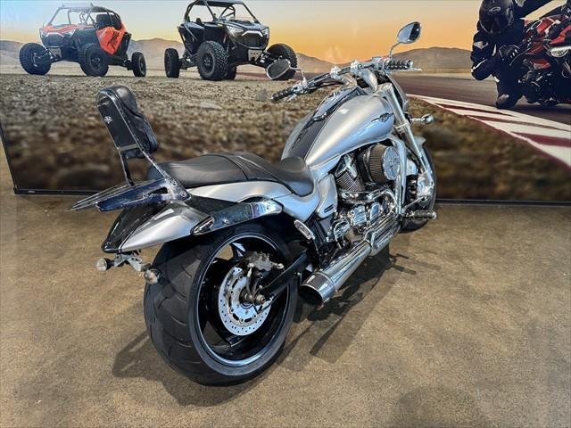 2014 Suzuki Boulevard M109R (VZR1800)